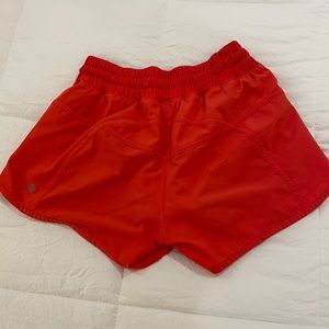 Lululemon tracker short 4”